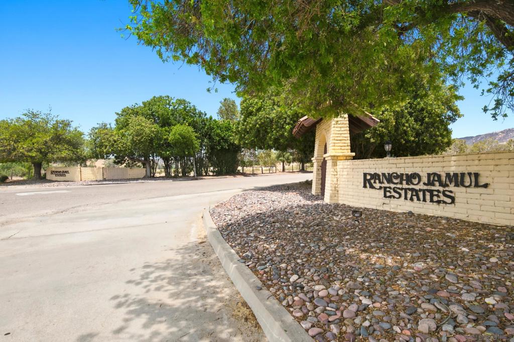 14788 Presilla Dr Property Photo 4