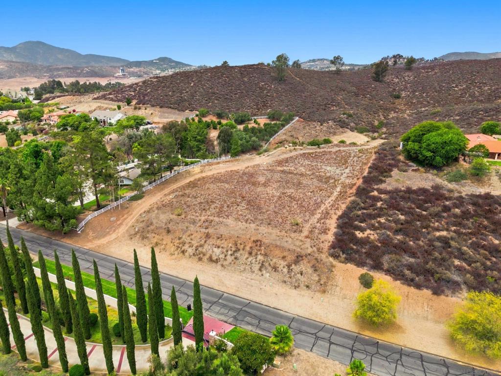 14788 Presilla Dr Property Photo 17