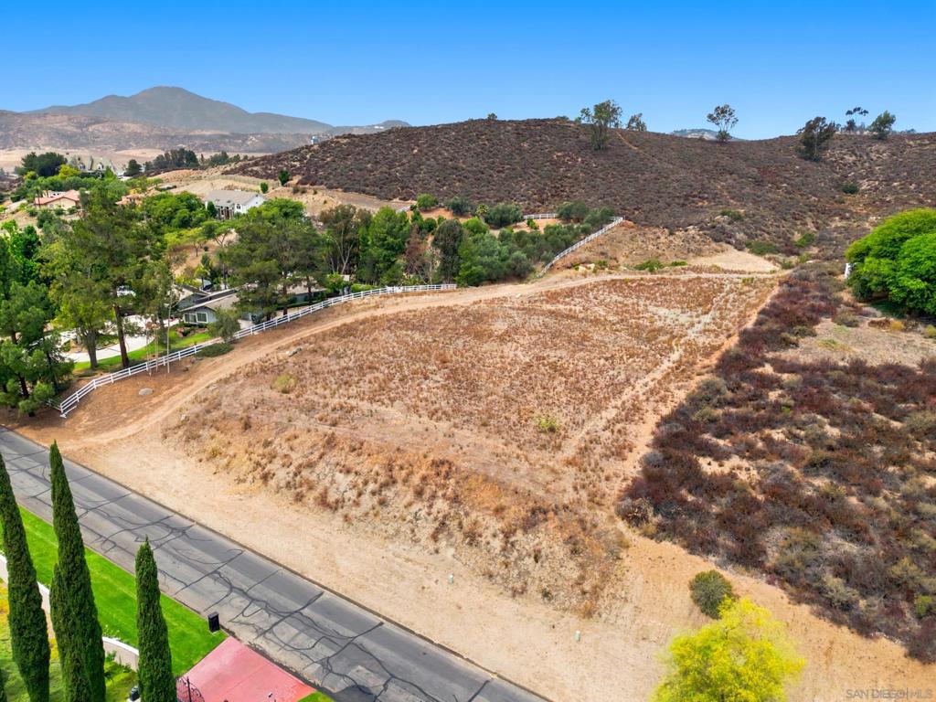 14788 Presilla Dr Property Photo 26