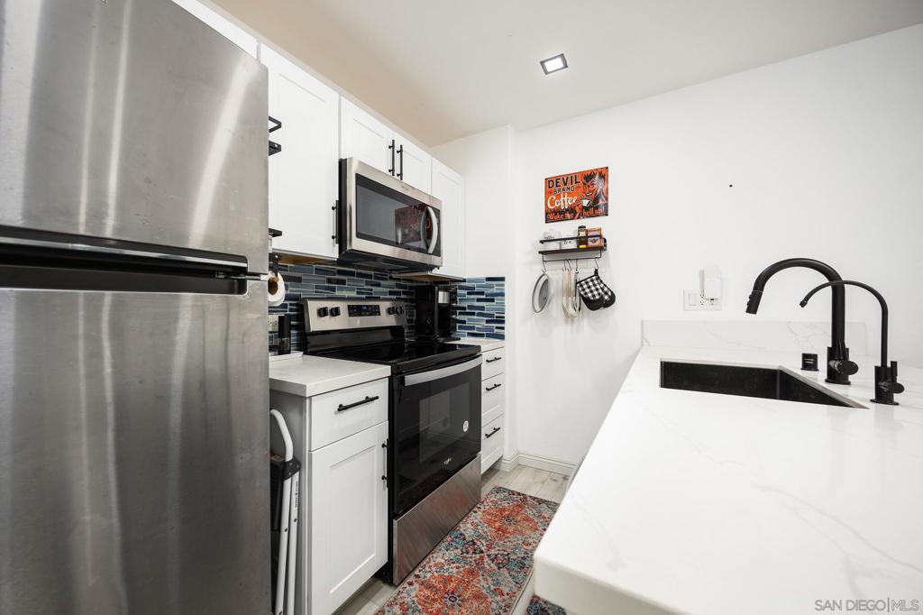 4380 Temecula St 4 Property Photo 7