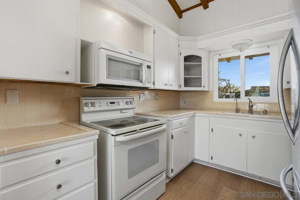 6138 La Flecha Property Photo 4