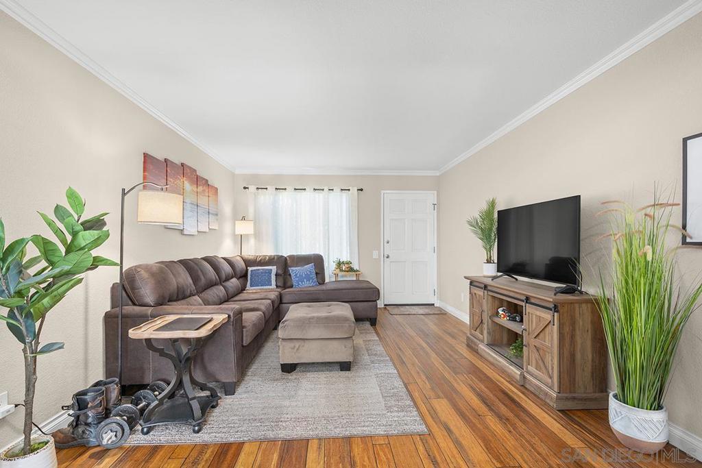 8777 Wahl St. Property Photo 5
