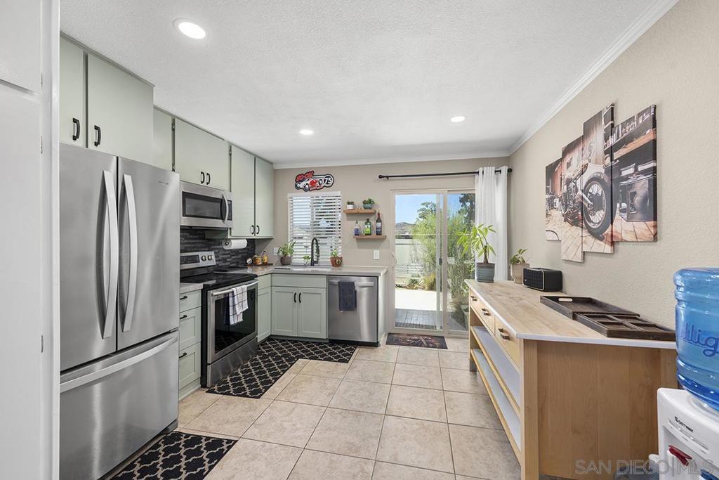 8777 Wahl St. Property Photo 11
