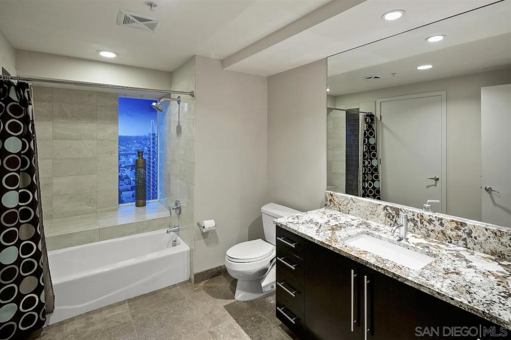 1262 Kettner 2801 Property Photo 15
