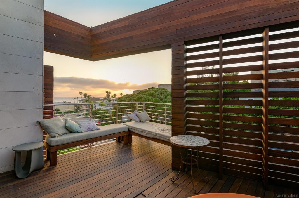 435 Ravina Property Photo 4
