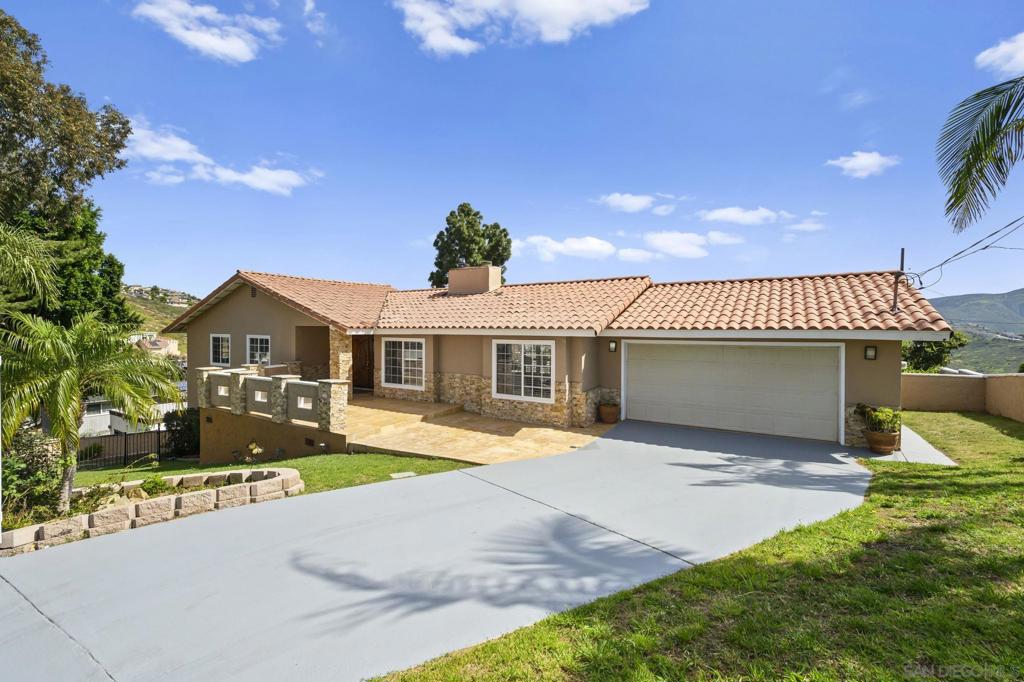 1405 Cuyamaca Ave Property Photo 2