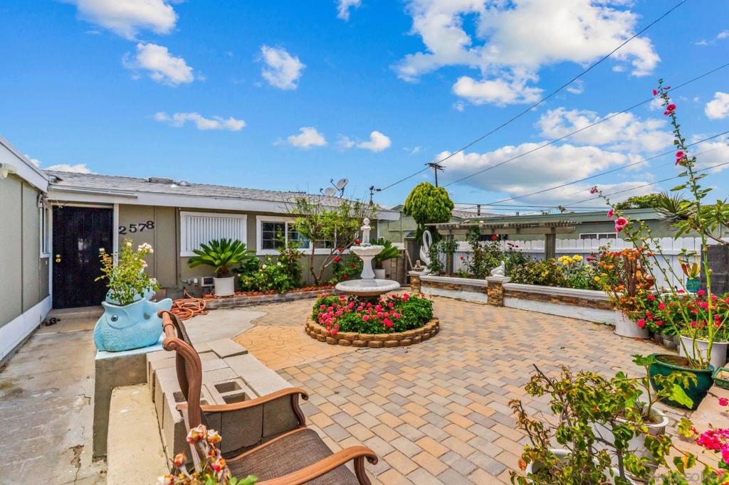 2578 Moonstone Property Photo 3