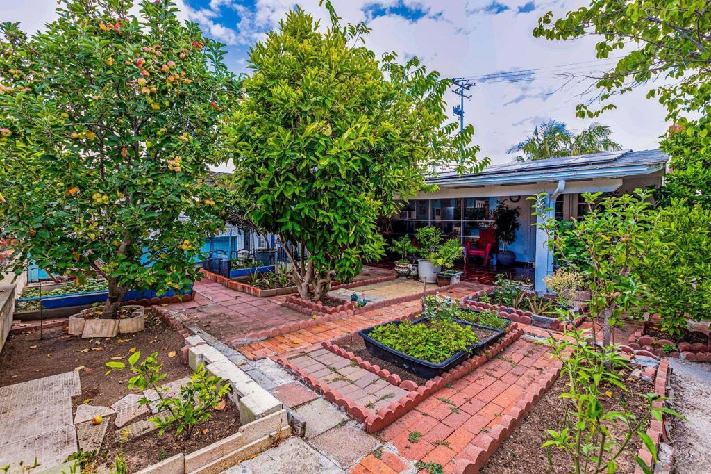 2578 Moonstone Property Photo 25