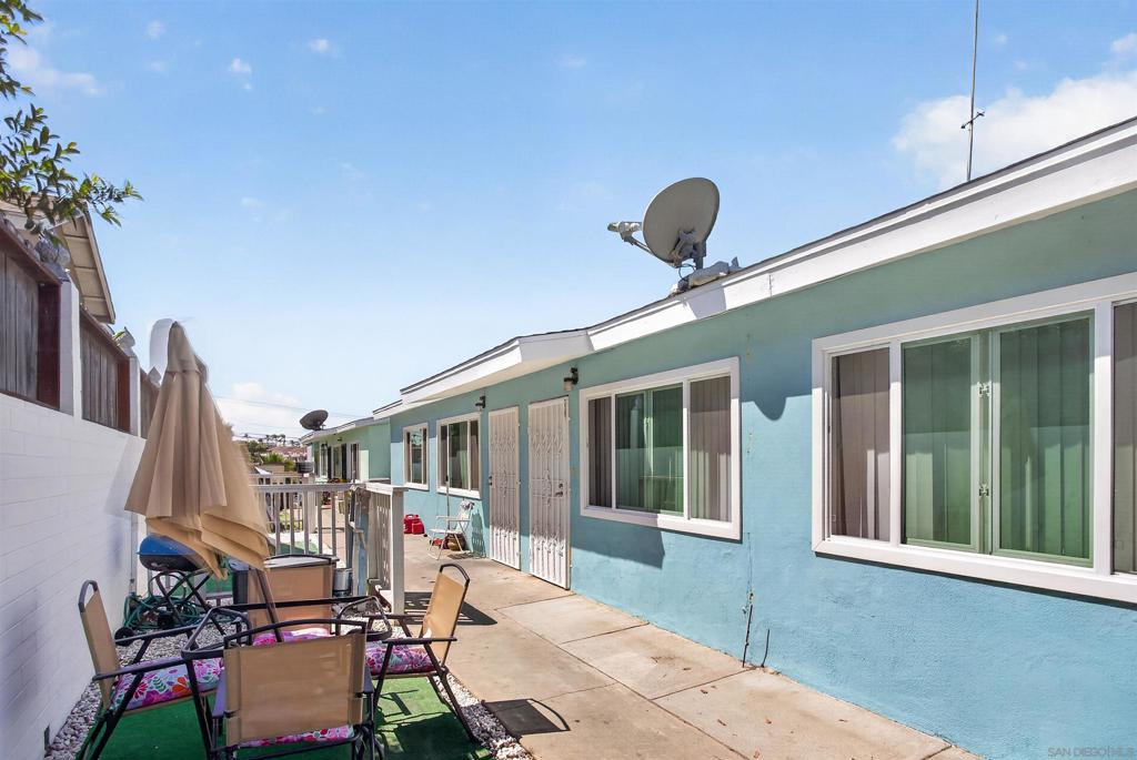 260018144SD Property Photo 5