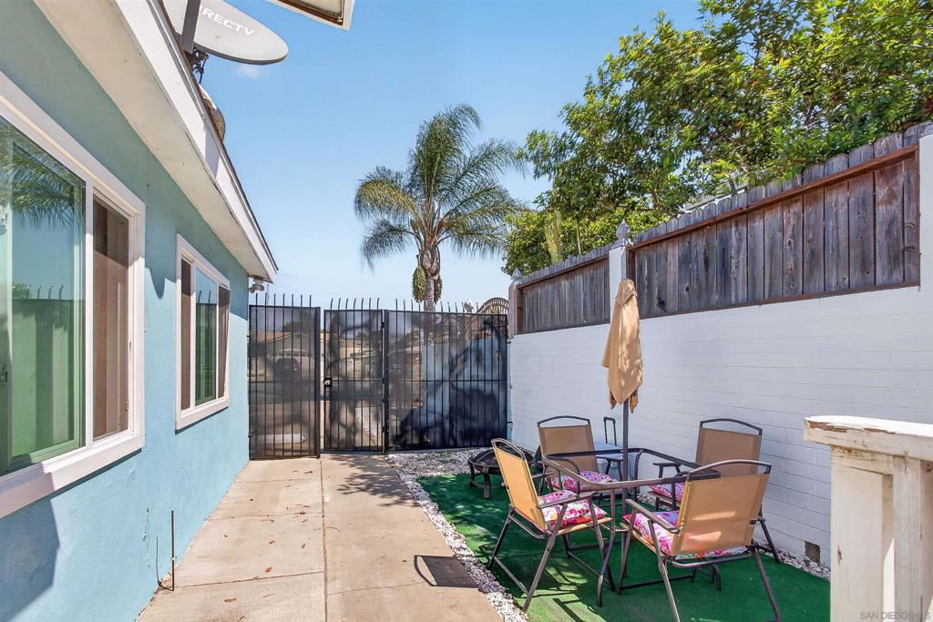 260018144SD Property Photo 6