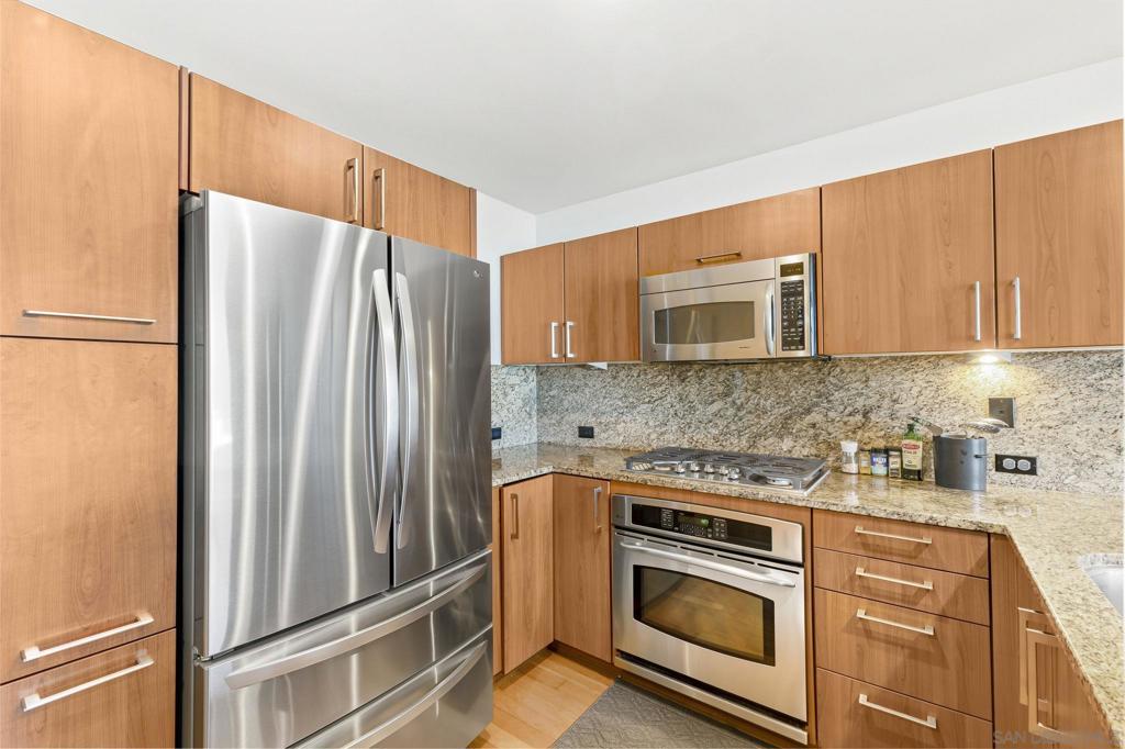 800 The Mark Lane 1202 Property Photo 45