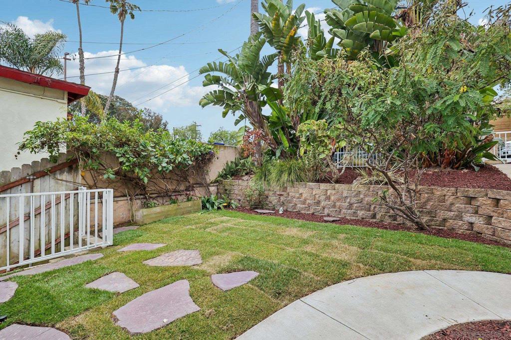 3542 Wawona Dr Property Photo 5