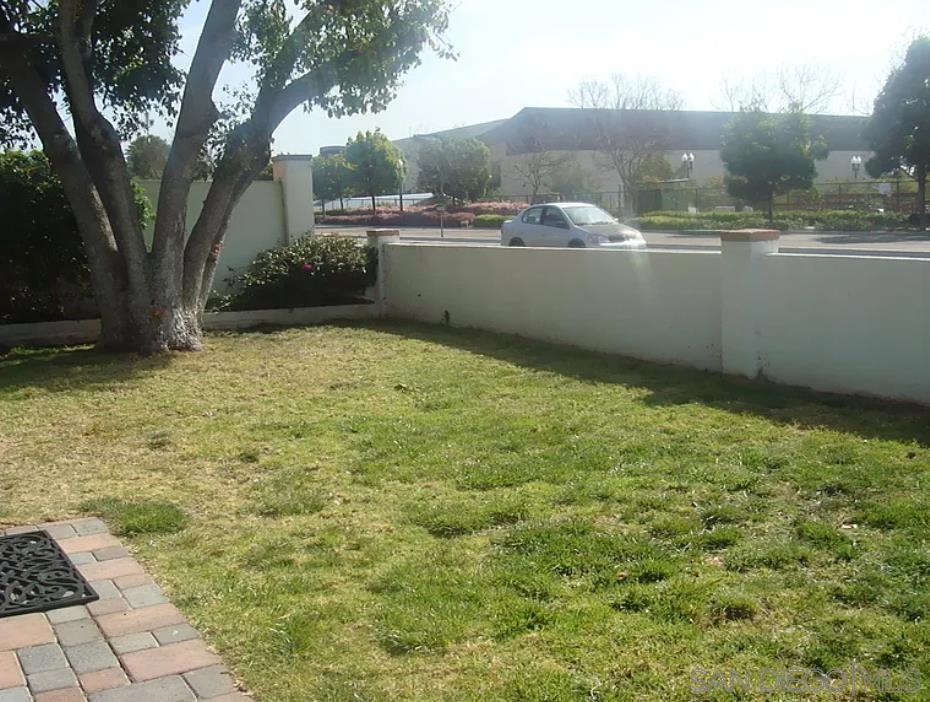 2220 Rosecrans Property Photo 3