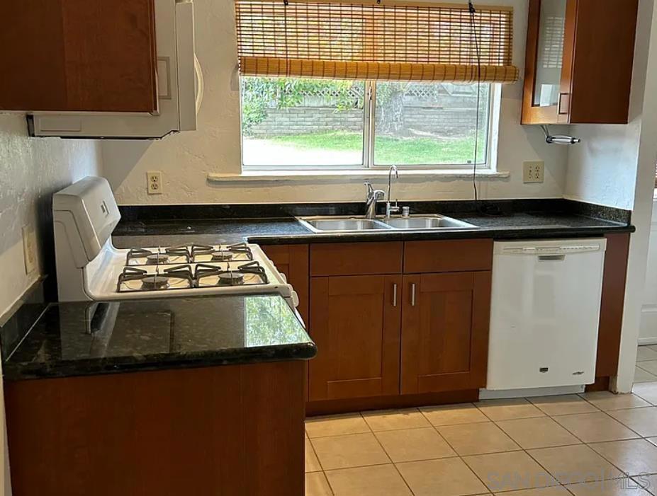 2220 Rosecrans Property Photo 24