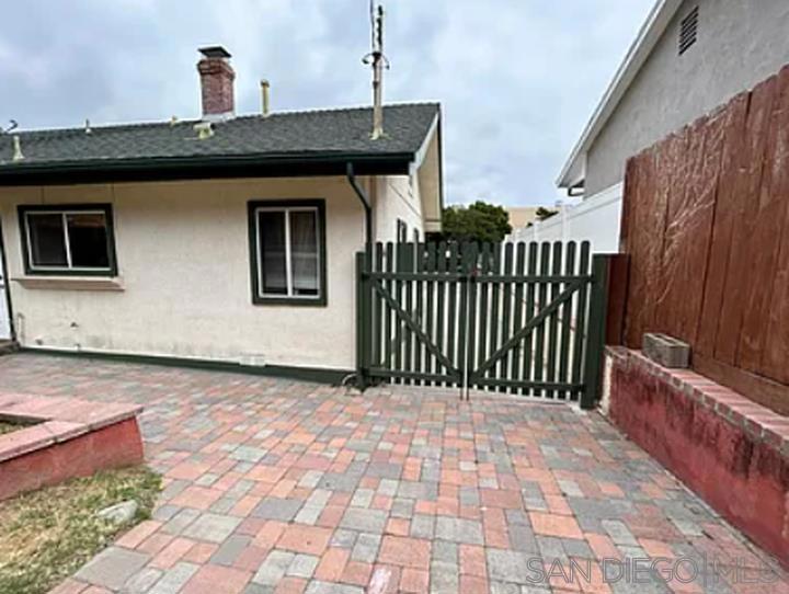 2220 Rosecrans Property Photo 31