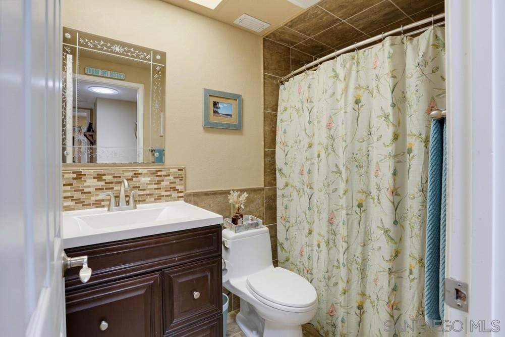 1920 Louis Dr. Property Photo 15
