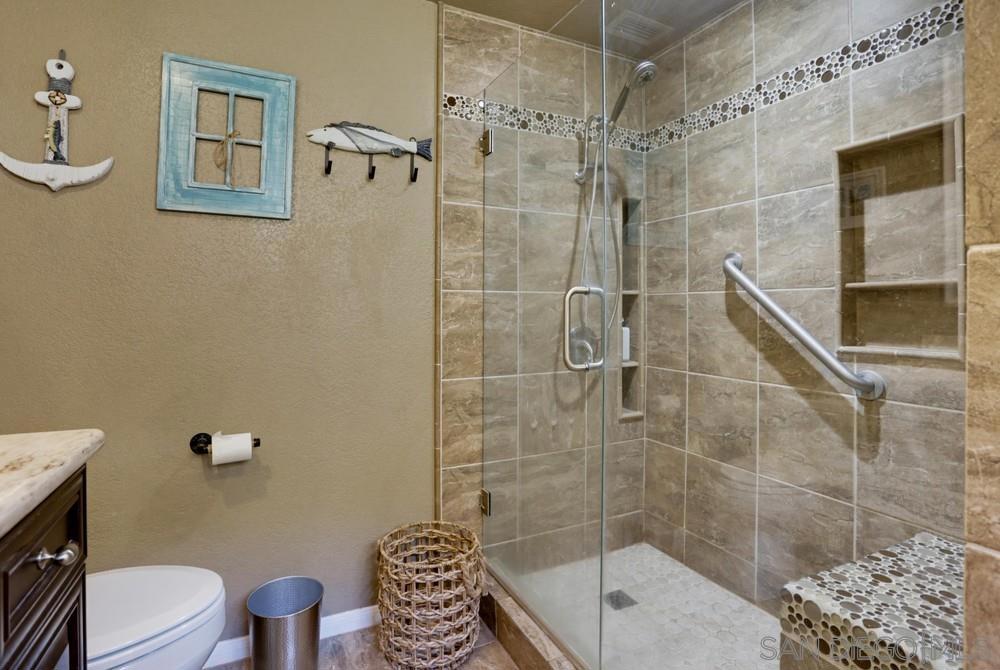 1920 Louis Dr. Property Photo 21