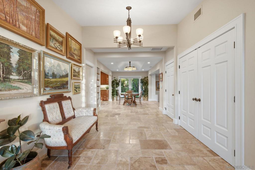 13327 Calle Colina Property Photo 10