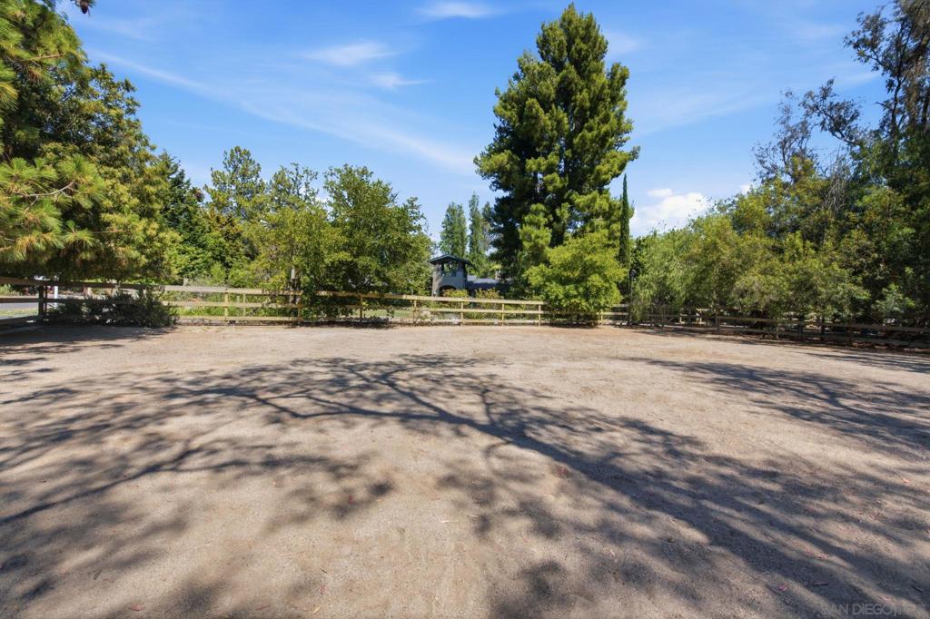 13327 Calle Colina Property Photo 54
