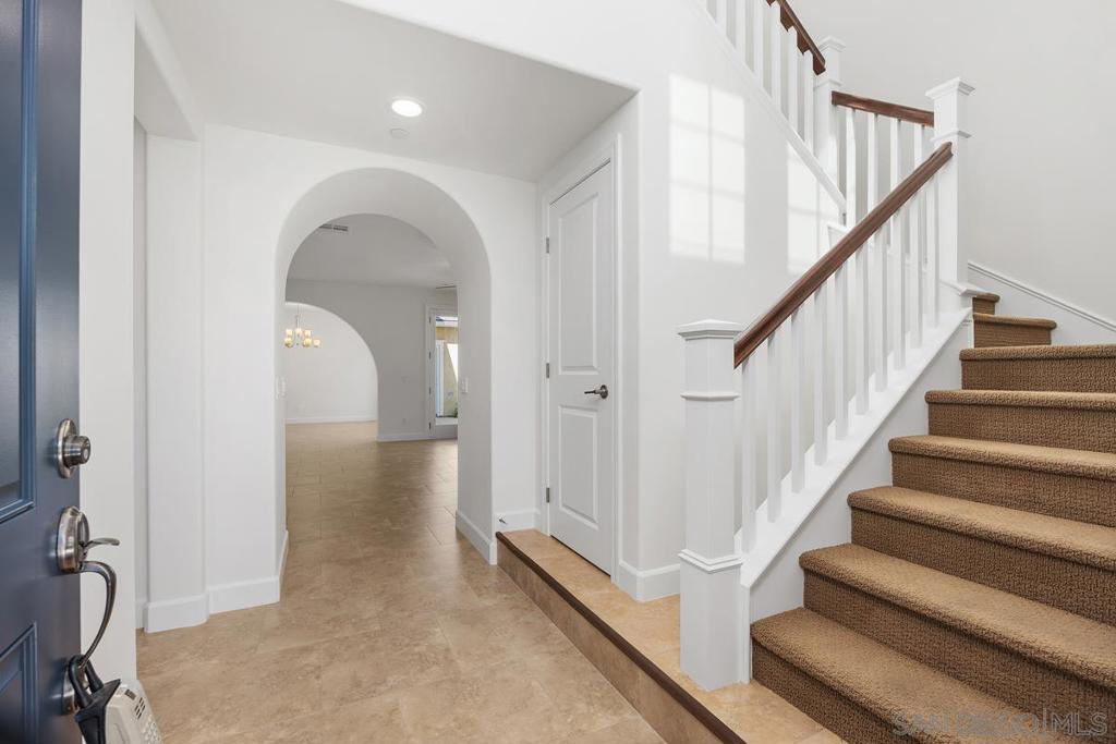 13567 Arroyo Dale Property Photo 4