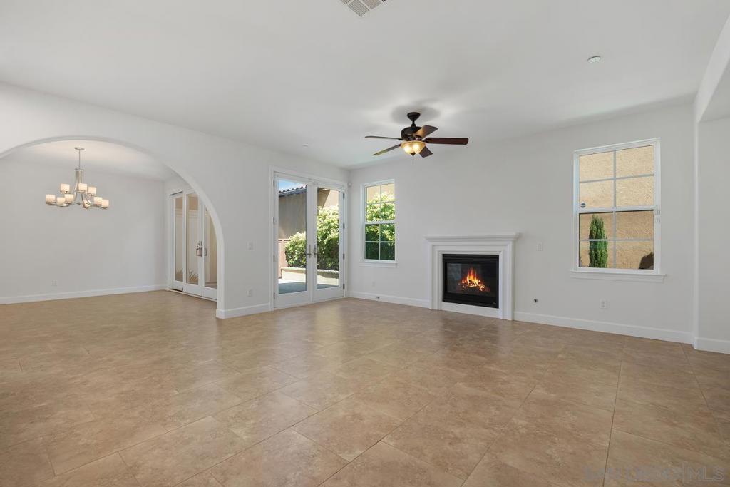 13567 Arroyo Dale Property Photo 6