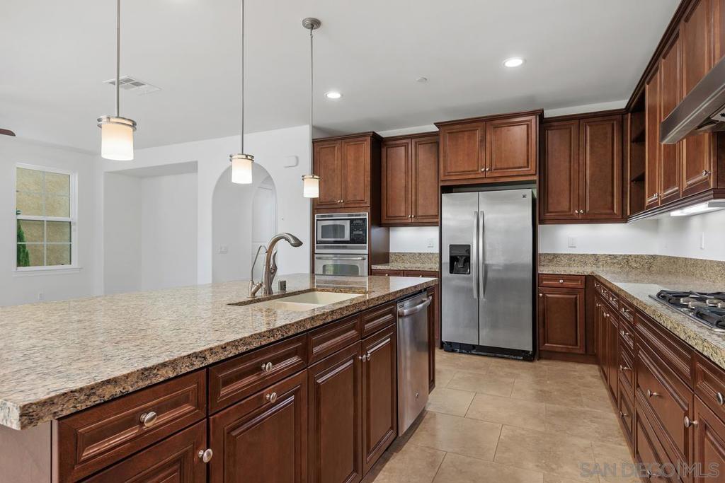 13567 Arroyo Dale Property Photo 9