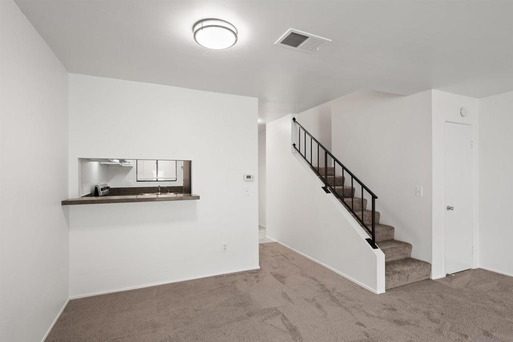 5580 Lake Park Way 28 Property Photo 11