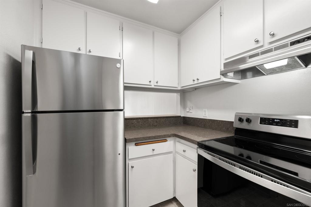 5580 Lake Park Way 28 Property Photo 16