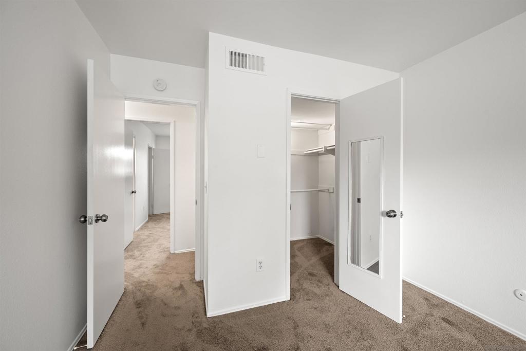 5580 Lake Park Way 28 Property Photo 26
