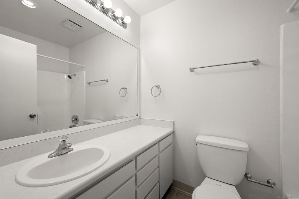 5580 Lake Park Way 28 Property Photo 29