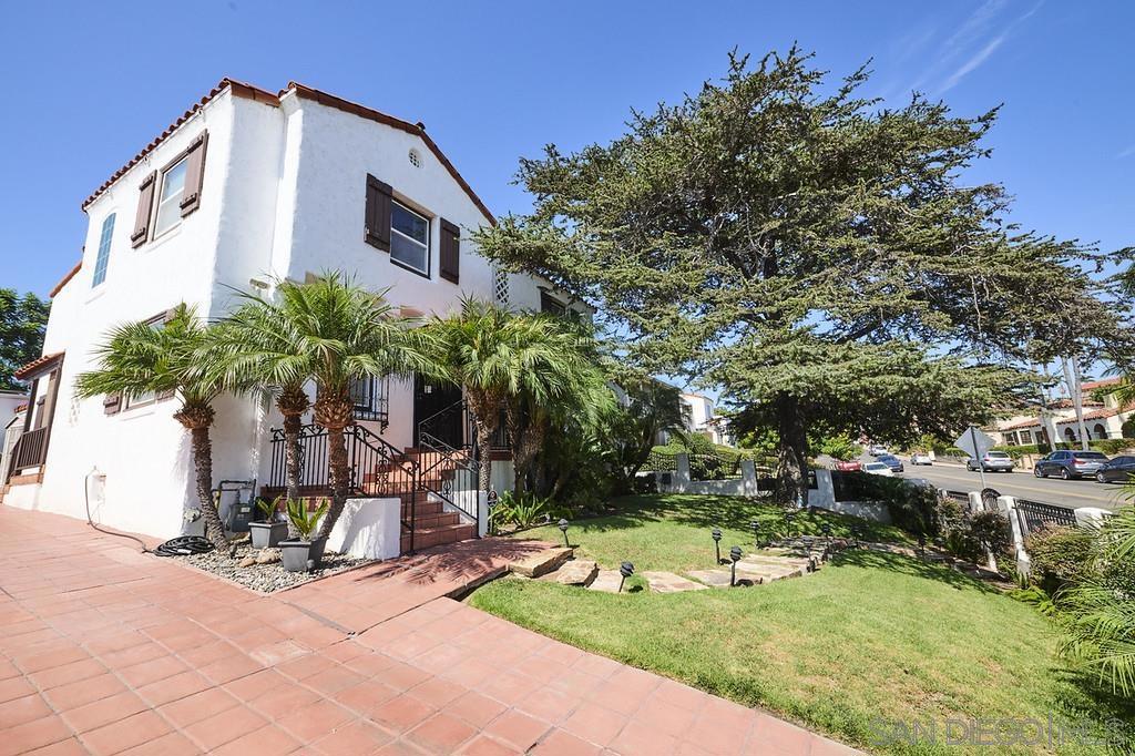 2454 Presidio Dr Property Photo 1