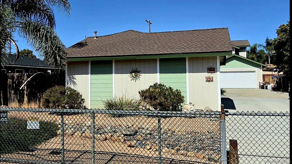 386 90 Richardson Ave Property Photo 4