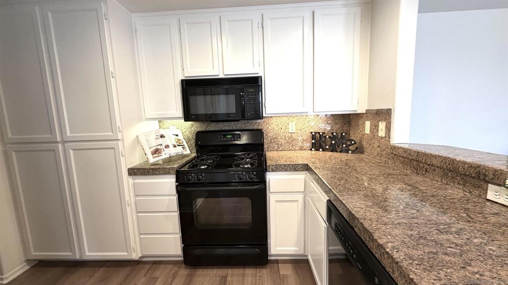 1864 Opaline Pl 413 Property Photo 12