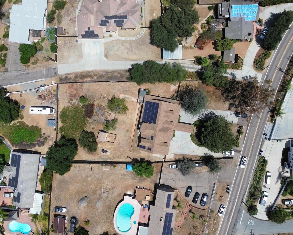 1249 La Cresta Blvd Property Photo 3