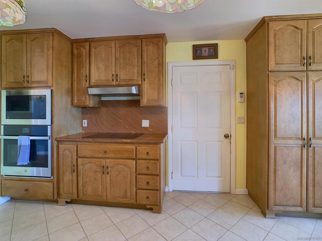 1249 La Cresta Blvd Property Photo 9