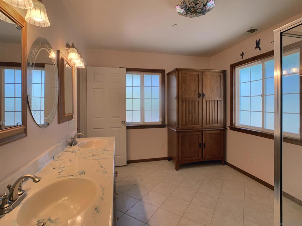 1249 La Cresta Blvd Property Photo 14