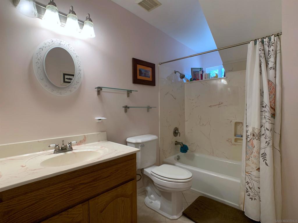 1249 La Cresta Blvd Property Photo 15
