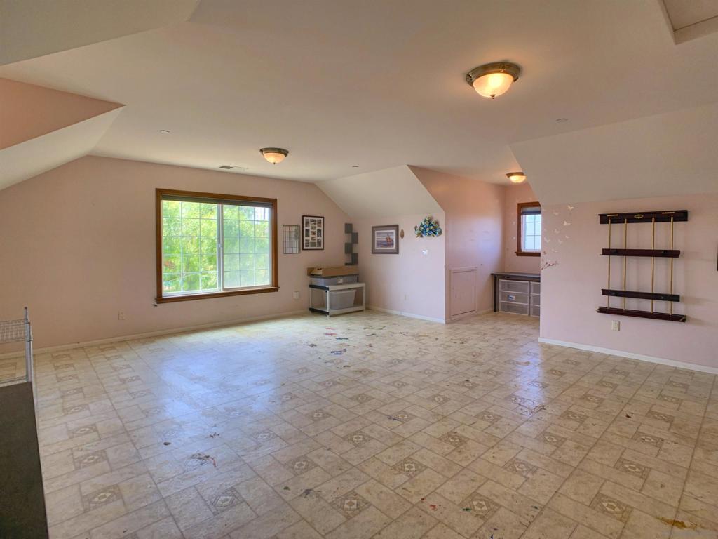 1249 La Cresta Blvd Property Photo 21
