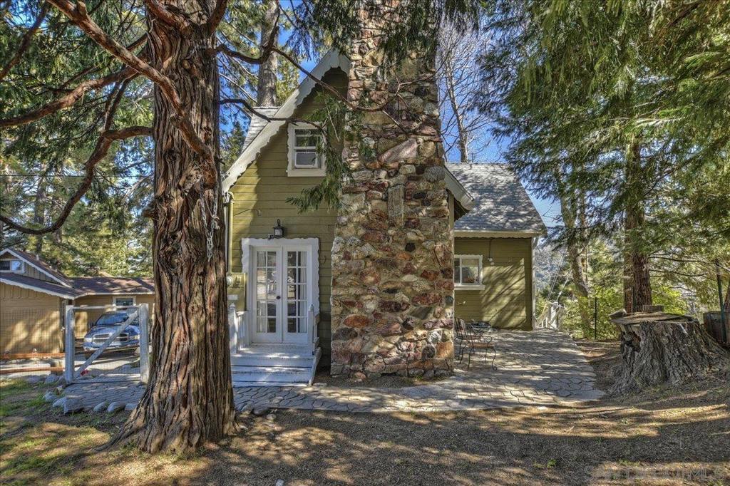710 Arosa Property Photo 2