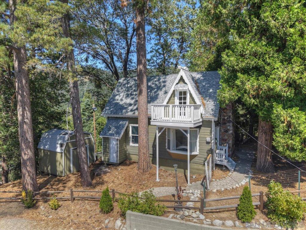 710 Arosa Property Photo 3