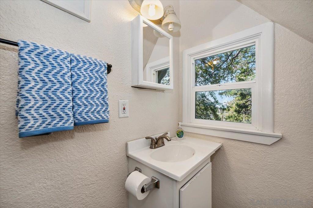 710 Arosa Property Photo 29