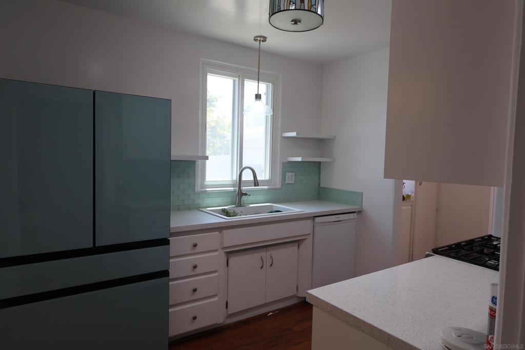 2328 Lucerne Drive Property Photo 12