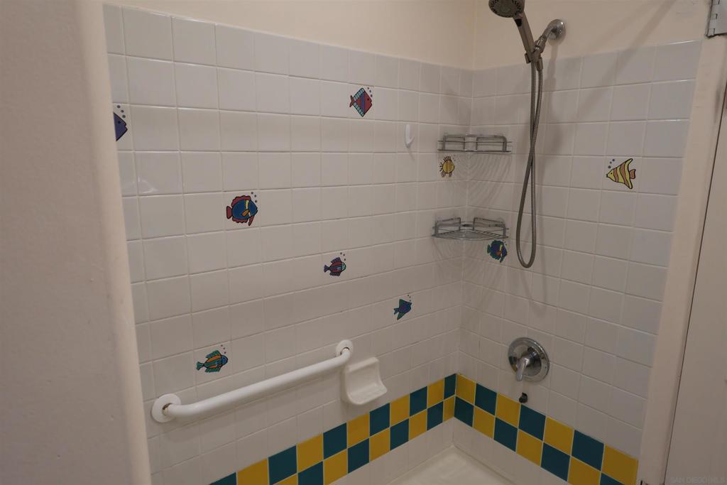 2328 Lucerne Drive Property Photo 18