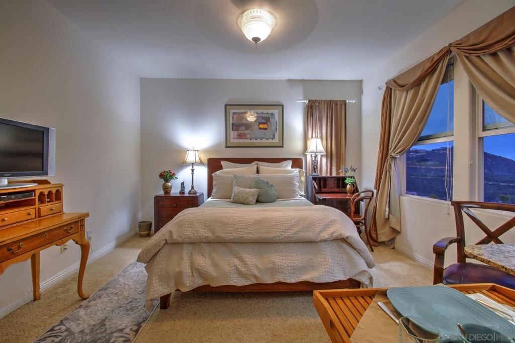 260018281SD Property Photo 1