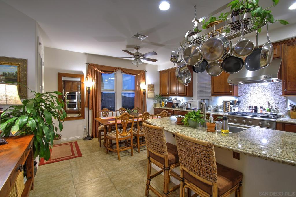 260018281SD Property Photo 5