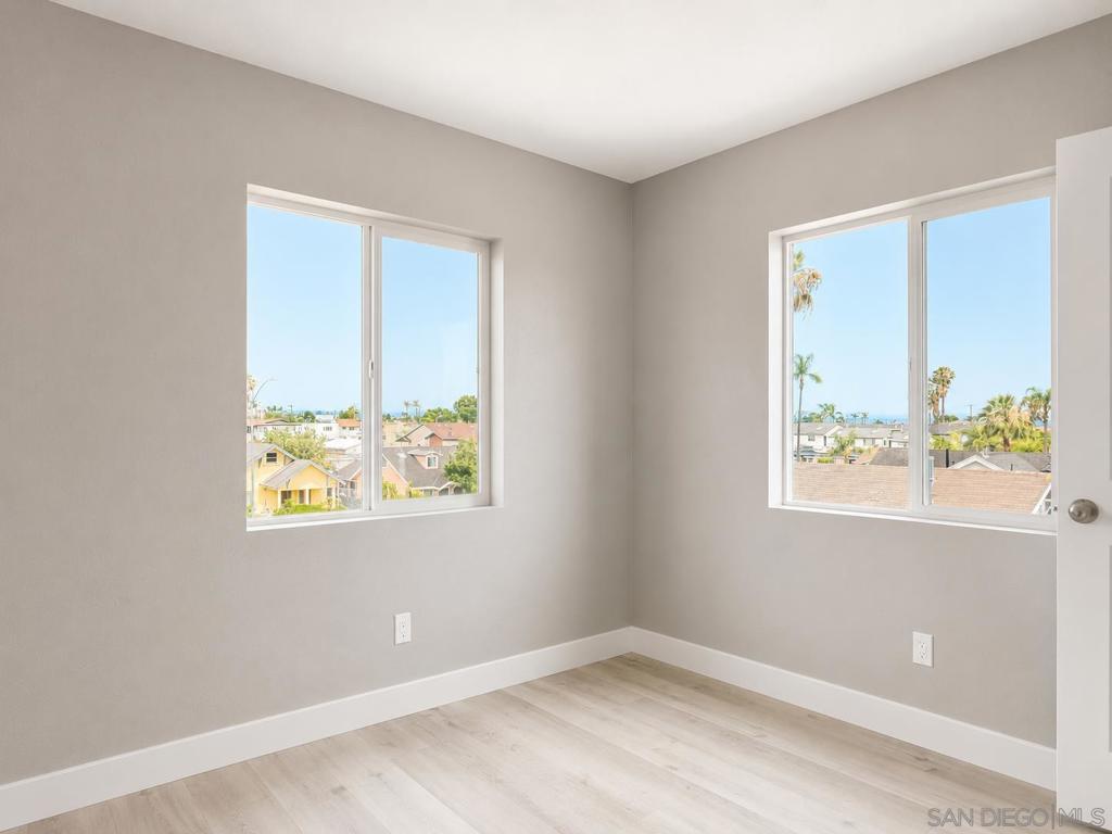 3858 41st Street Property Photo 6