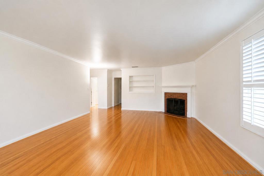 3577 Addison St Property Photo 5
