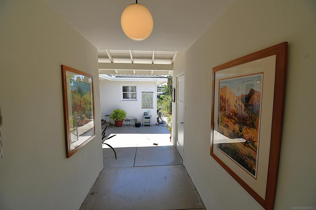 3577 Addison St Property Photo 16