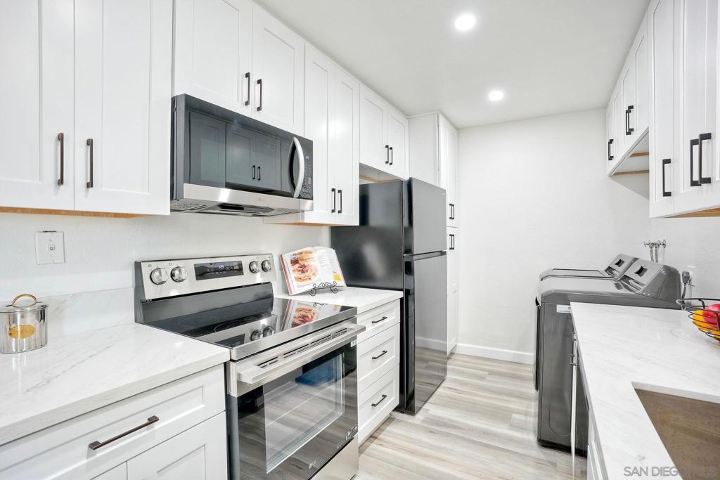 13754 Caminito Vizzini Property Photo 6