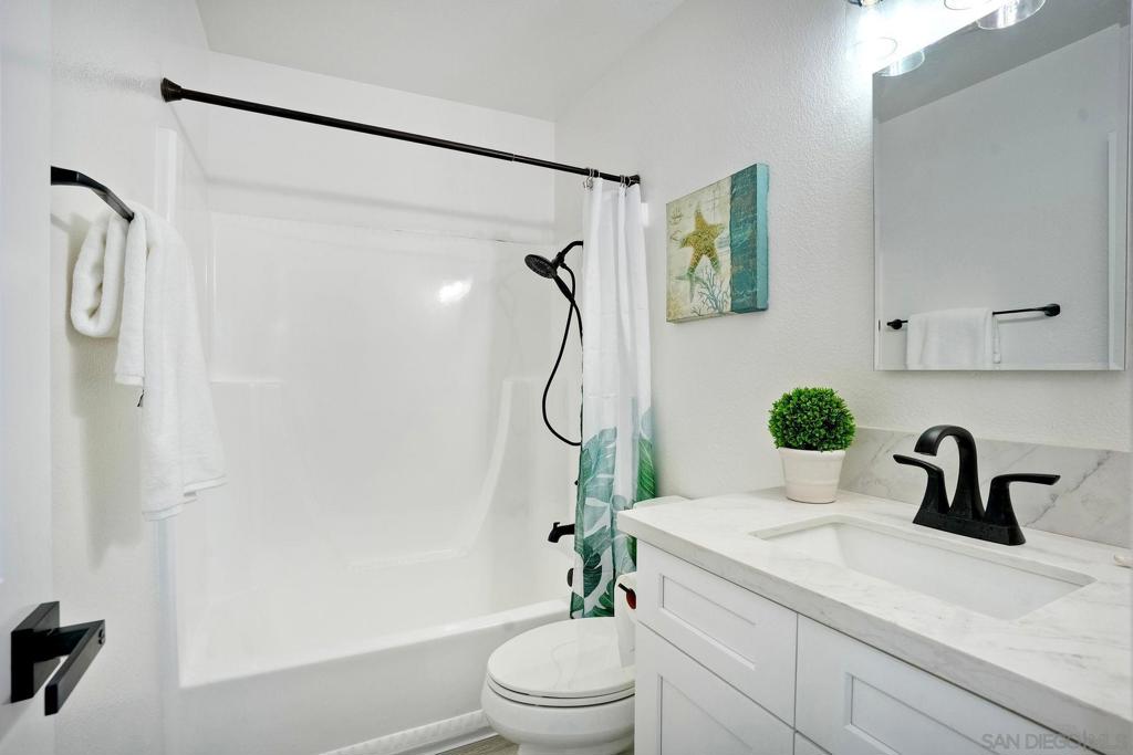 13754 Caminito Vizzini Property Photo 8